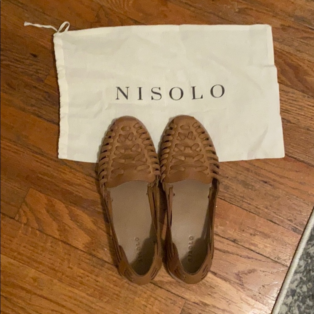Barely worn Nisolo huarache sandal in almond